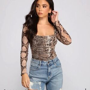 NWOT Snake Print Bodysuit